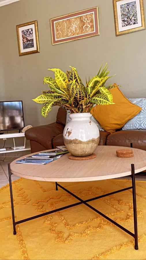 Epea Ocean View Apartment Tortoise Machabee Esterno foto